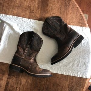 Ariat Kids Leather Heritage Cowboy Boots 1.5